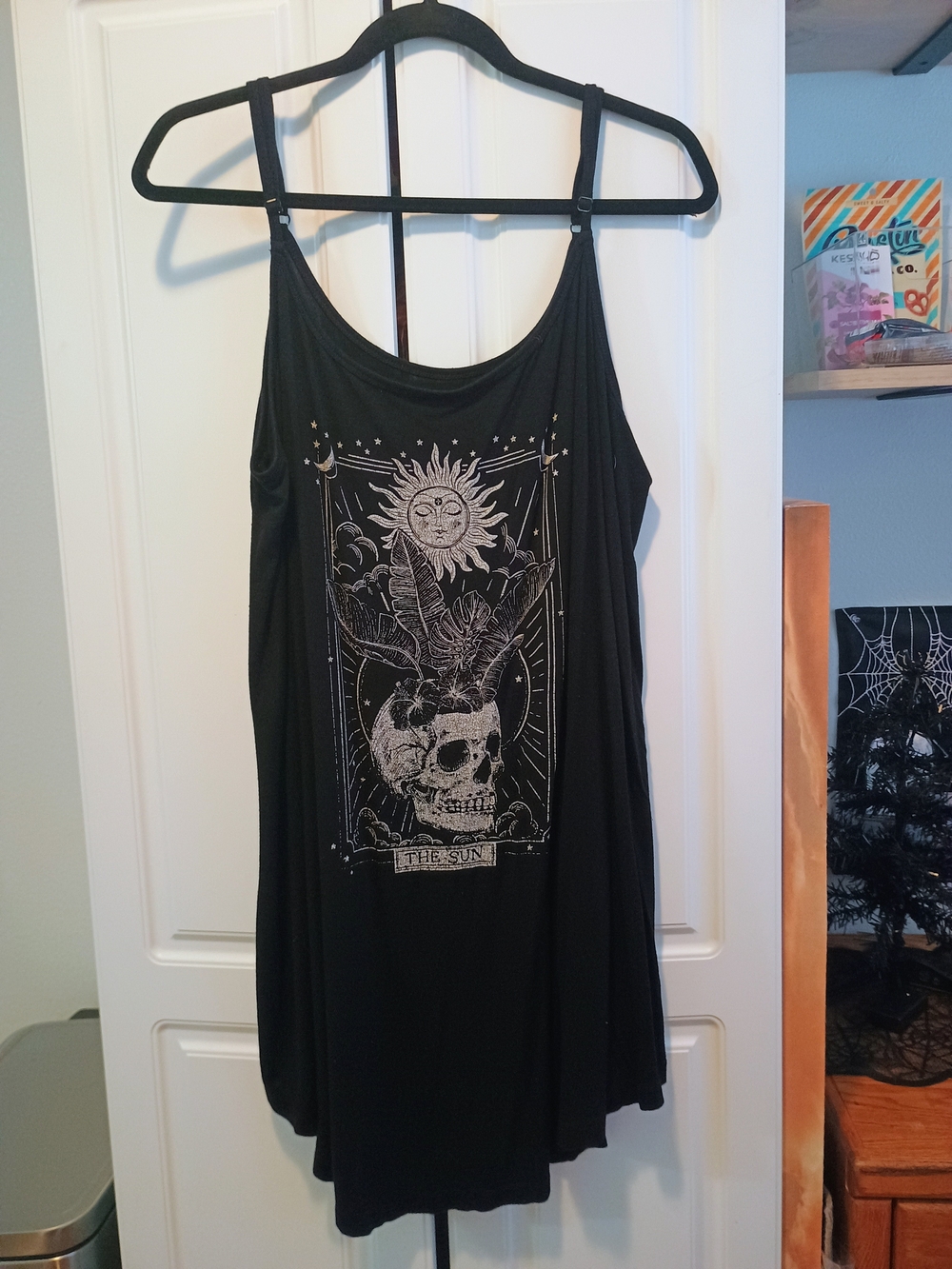 torrid Black Tank Top with Sun & Skull Graphic